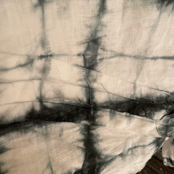Krista Larson Tie Dye Linen Top - Black and White One Size - Picture 2 of 6